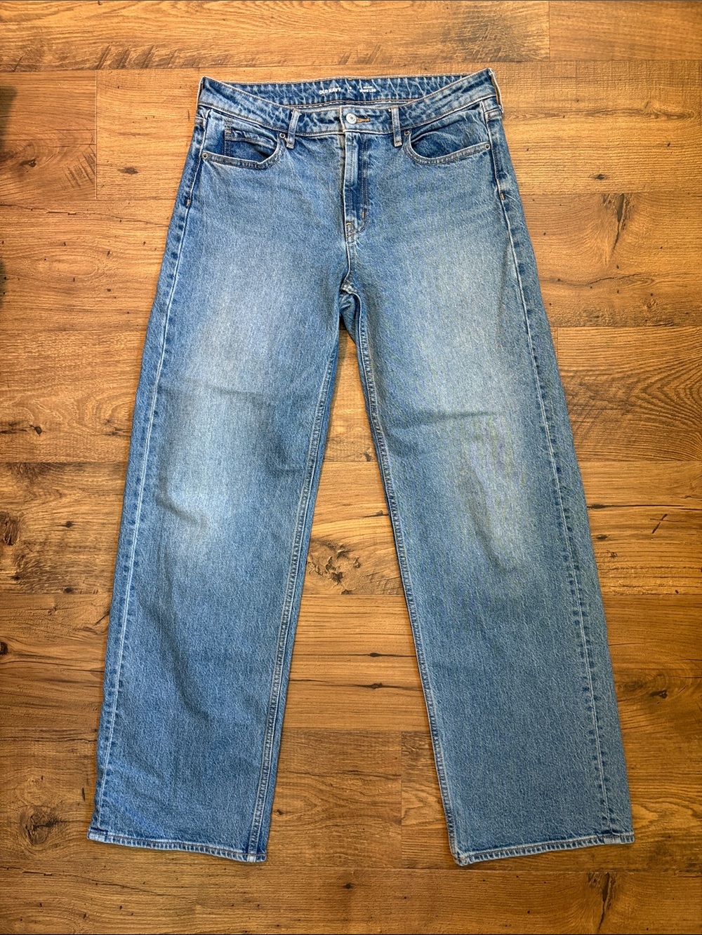 Classic Straight Fit Women’s Jeans in Light Blue